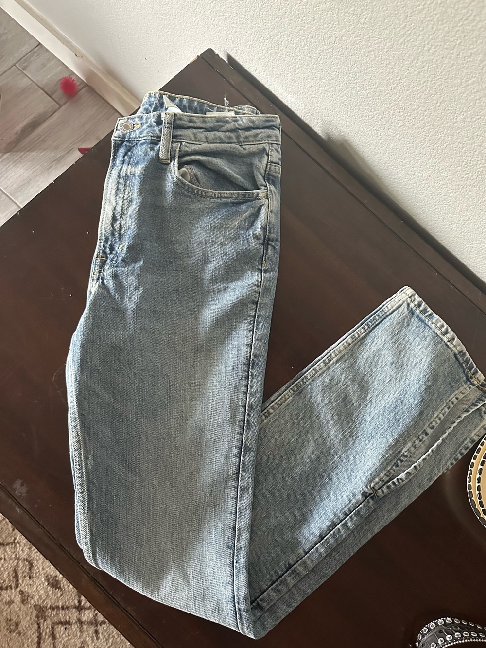 H&M Light Blue Straight-Leg Jeans